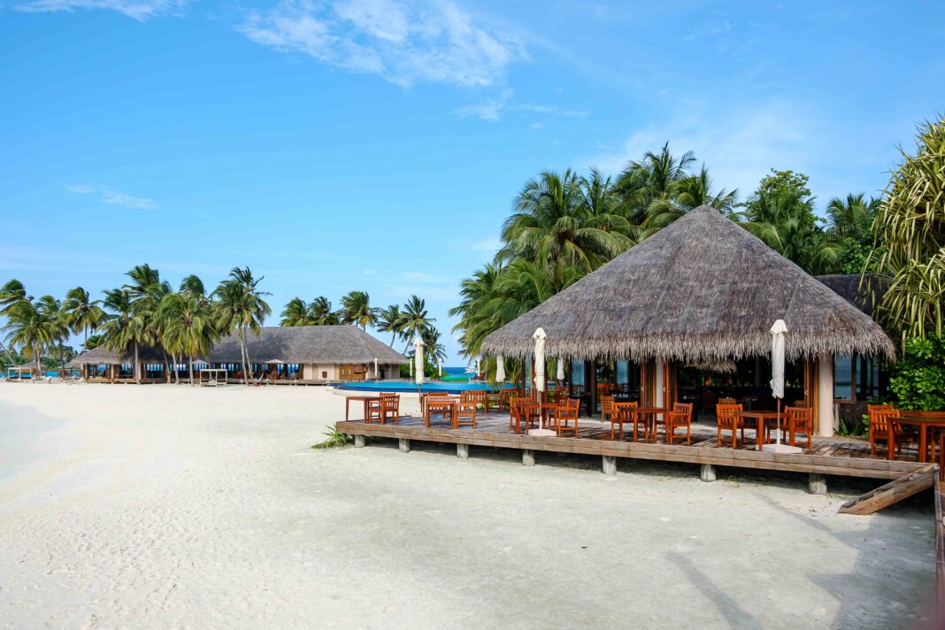Veligandu-Island-Resort