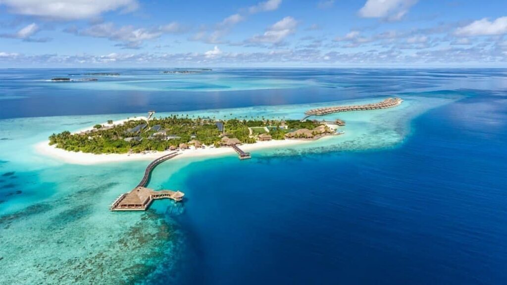 Lhaviyani-Atoll-Maldives