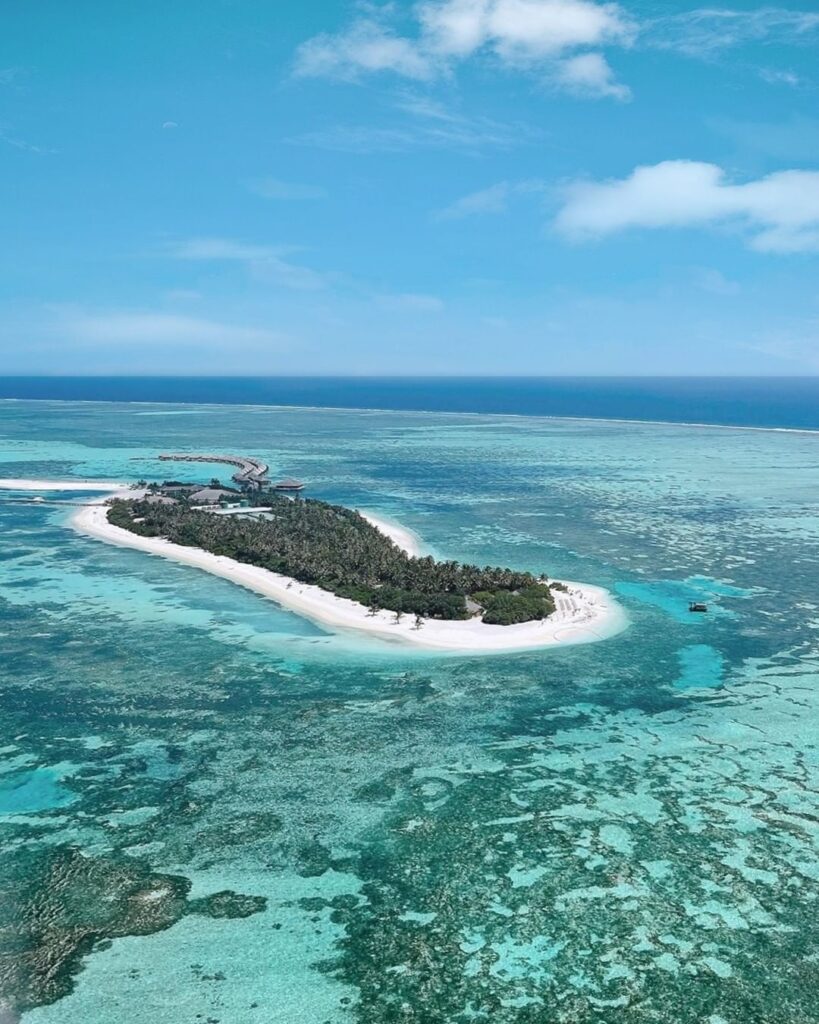 Lhaviyani-Atoll-Maldives