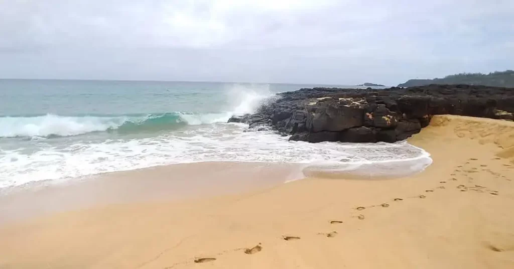 Anini-Beach