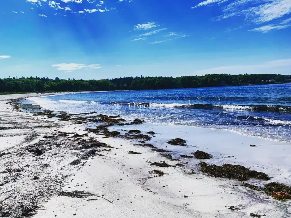 Pemaquid Beach in Bristol, Maine | Things to do & Parking - Amazingworld