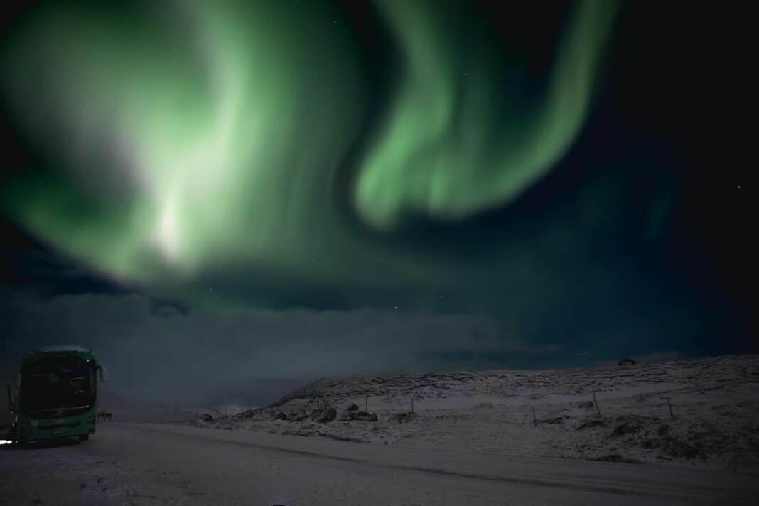 Northern-Lights-Travel-Experiences