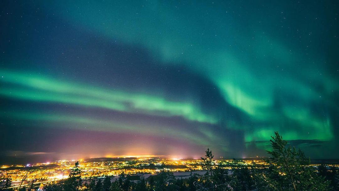 Northern-Lights-in-Finland