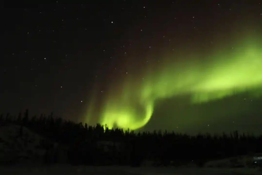 Yellowknife-northern-lights