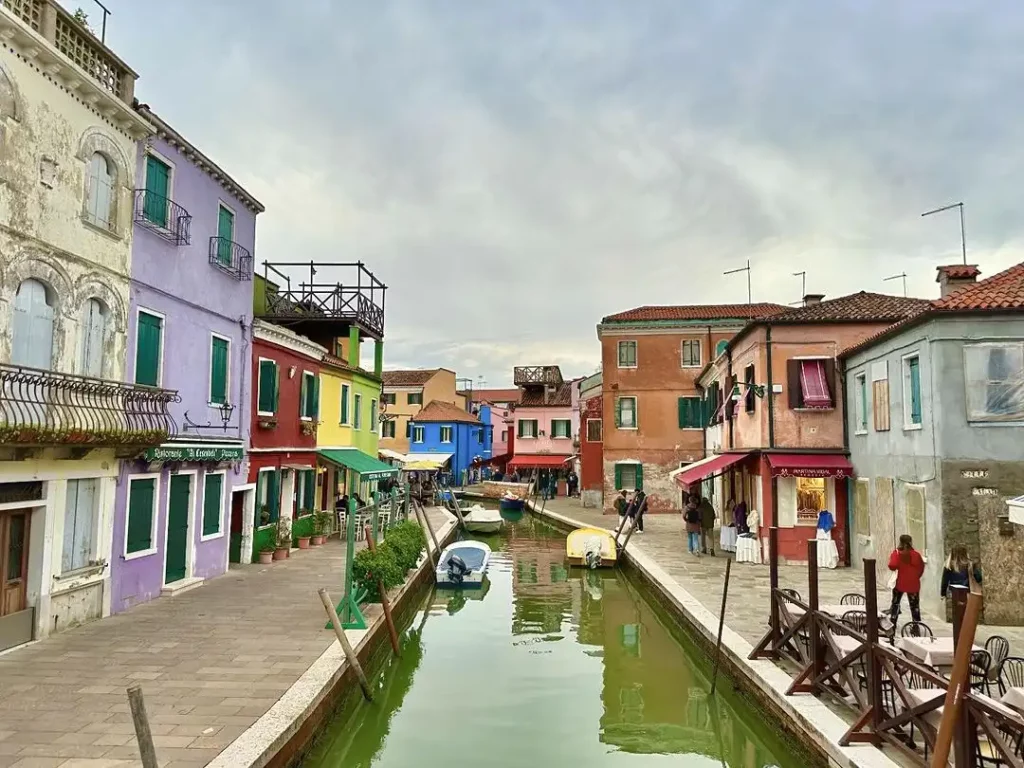 Venice Canals What Travelers Can Expect When Visiting 2024 Amazingworld   Venice Canals 8 1024x768.webp