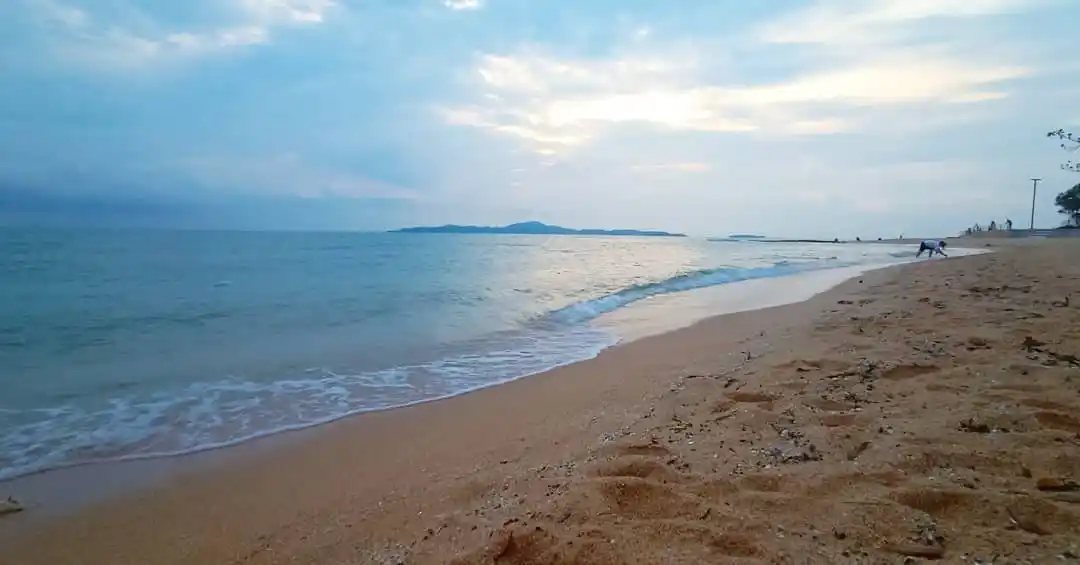 yim-yom-beach
